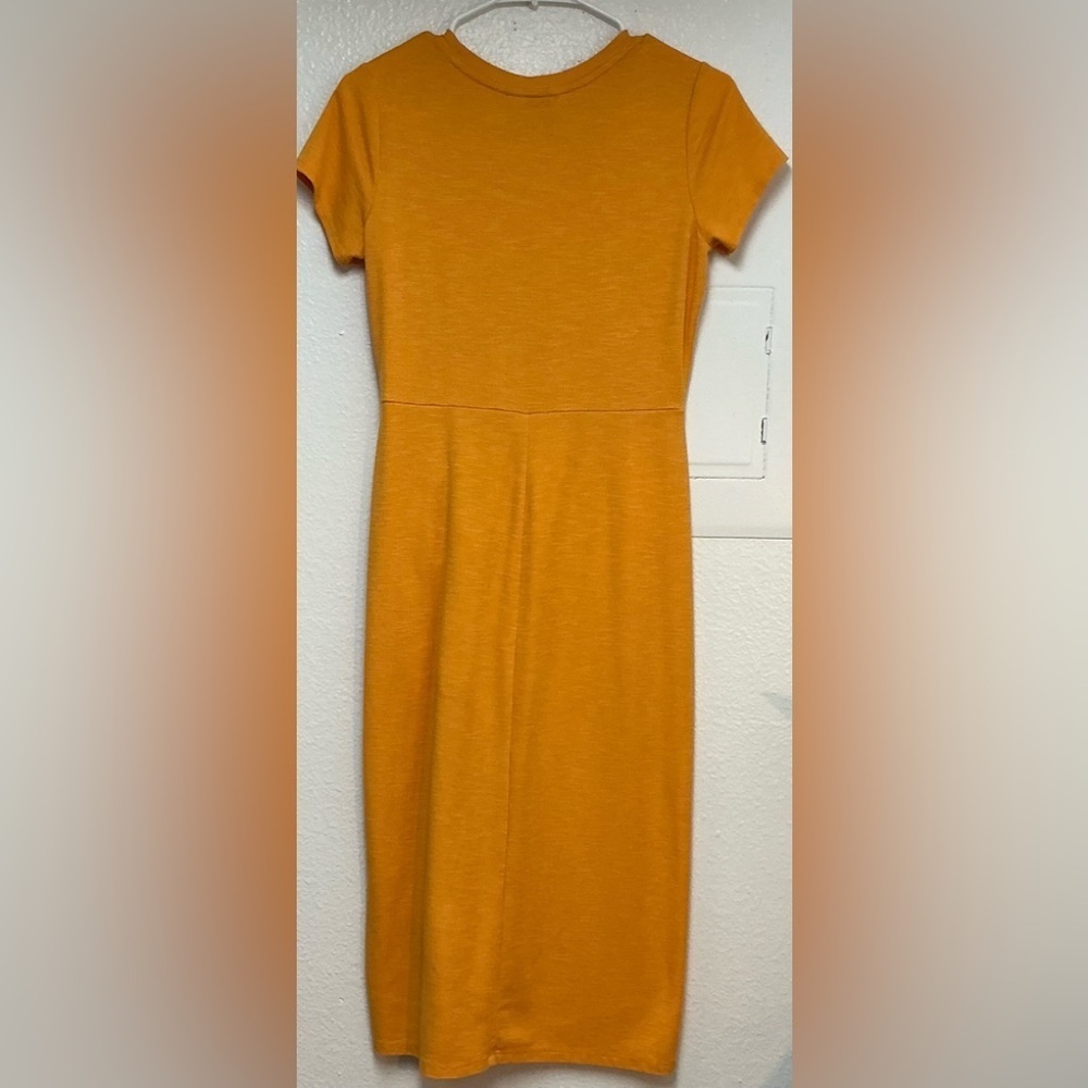 Liz Claiborne Yellow Ruched Tie Front Dress - Picture 3 of 4